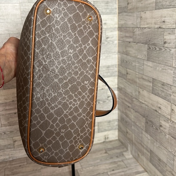 Rare Nina Ricci small tote Used but like brand new ! - Picture 6 of 17